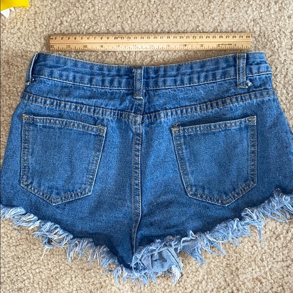 shein denim shorts! - Picture 4 of 8